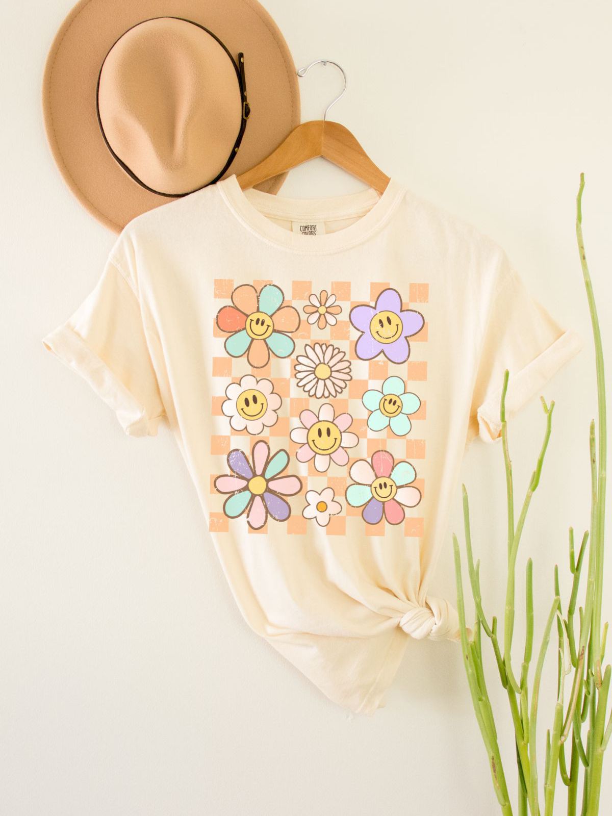 Smiley Flower Women's T-Shirt Casual