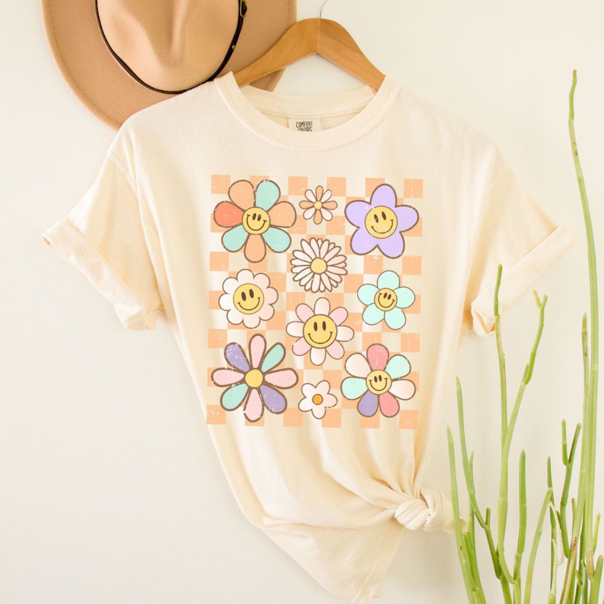 Smiley Flower Women's T-Shirt Casual