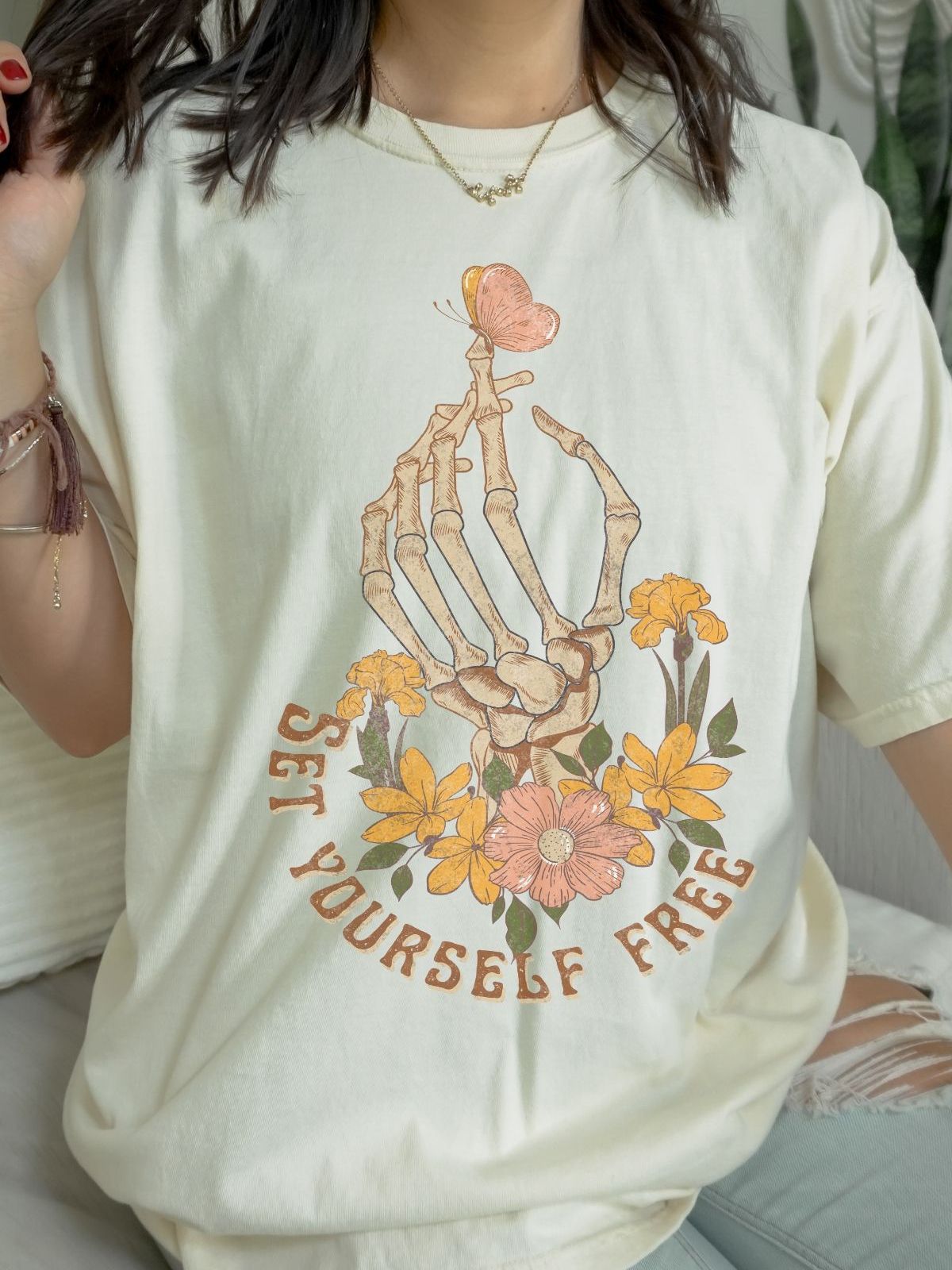 Set Yourself Free Women's T-Shirt Halloween