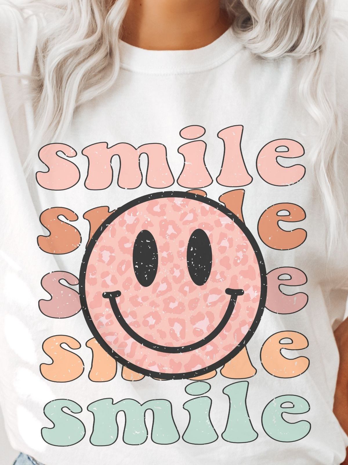 Smile Leopard Plus Size Comfort Color Graphic Tee