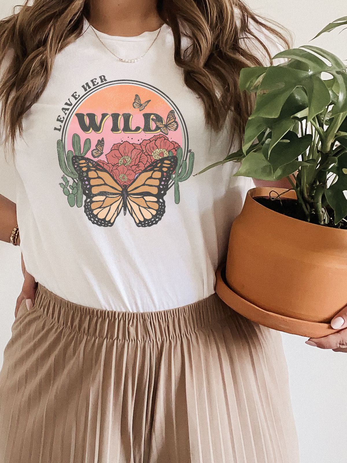 Leave Her Wild Graphic Tee