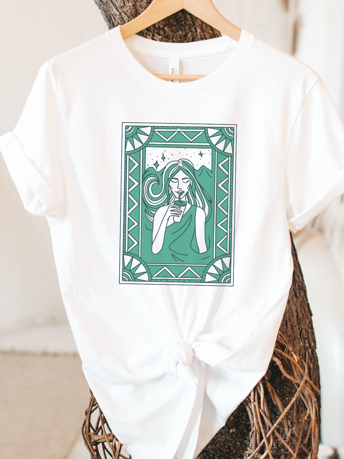 Green Art Graphic Women's Tee Casual Wear