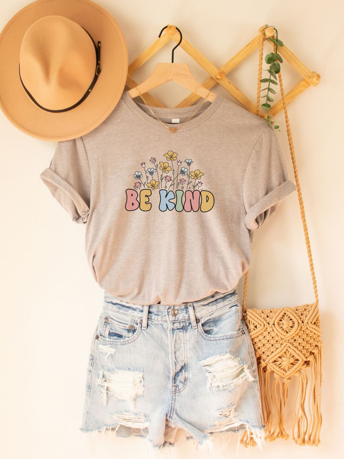 Be Kind Women T-Shirt Spring