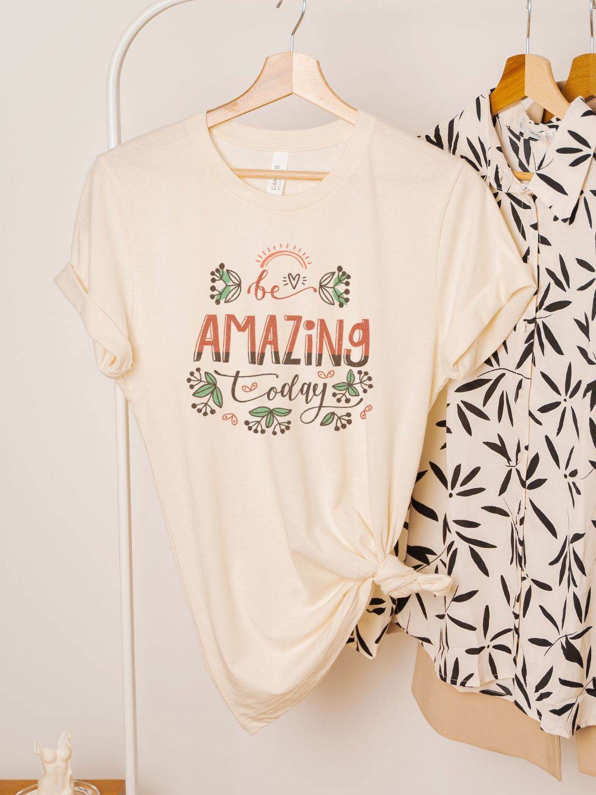 Be Amazing Womens T-Shirt Casual