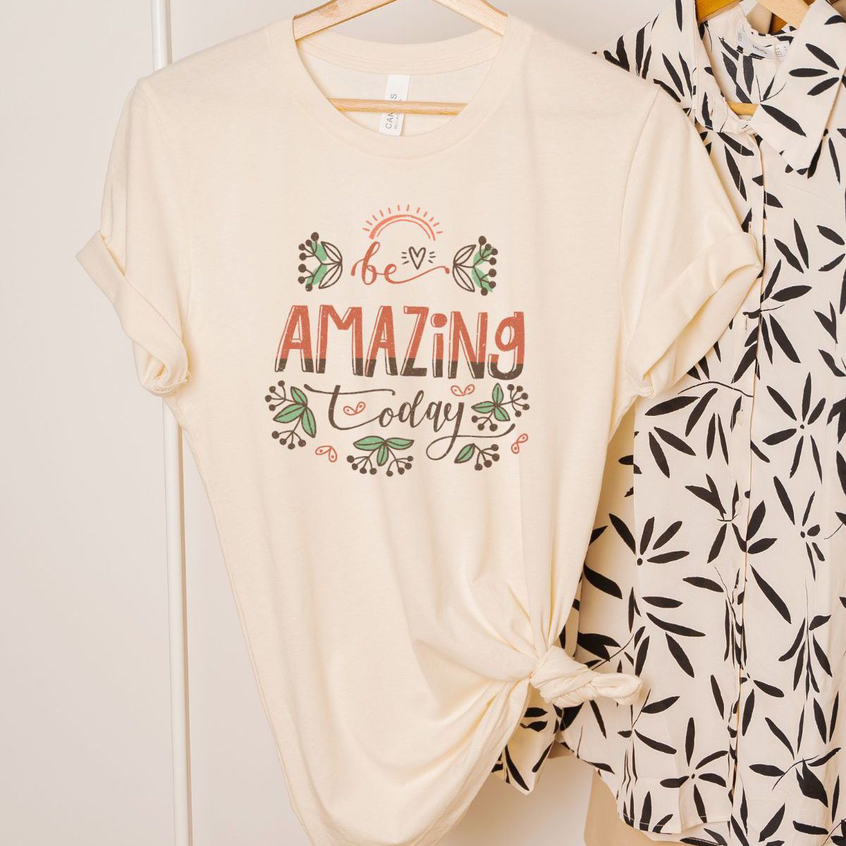 Be Amazing Womens T-Shirt Casual