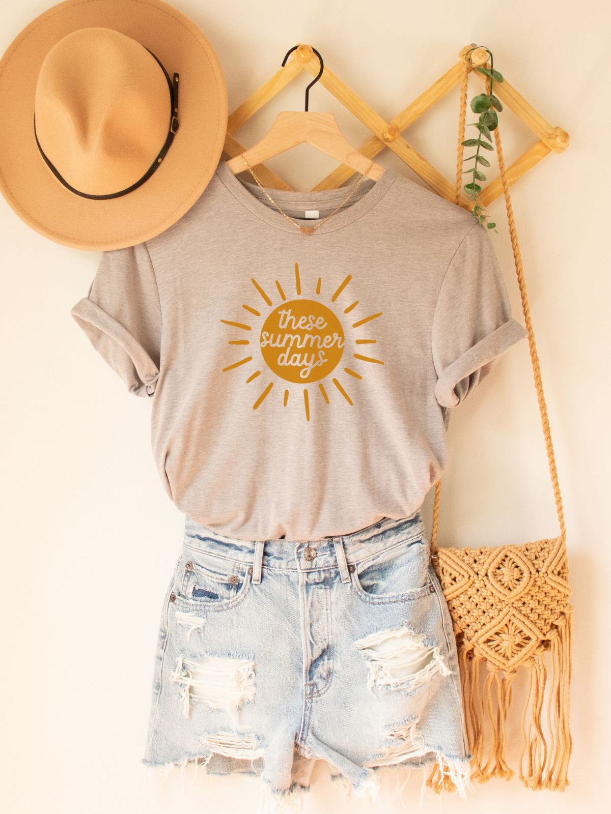 Summer Days Women's T-Shirt