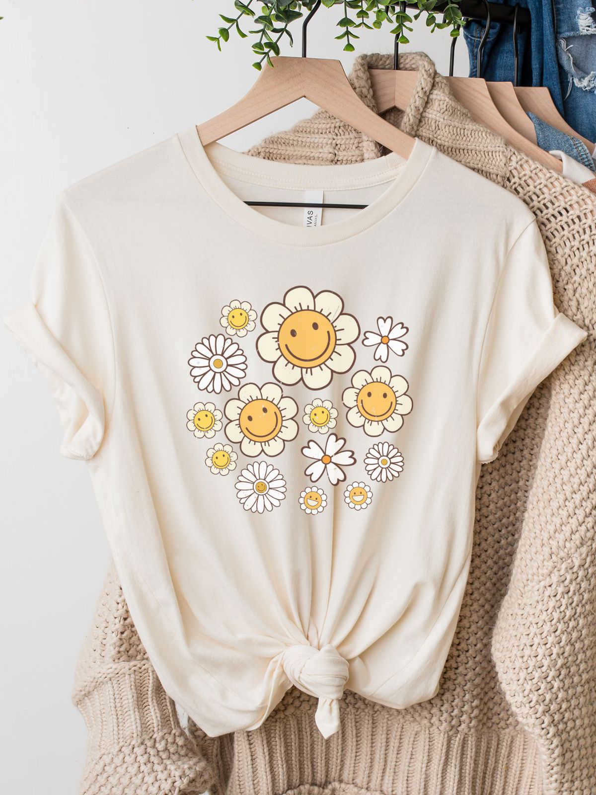 Smiley Daisy Women's T-Shirt Spring