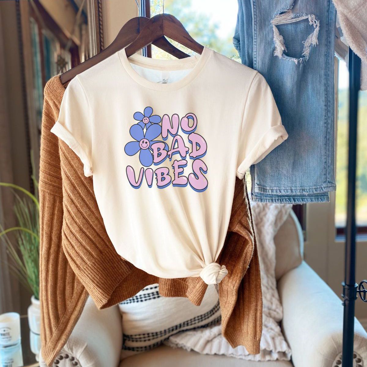 No Bad Vibes Women's T-Shirt Casual