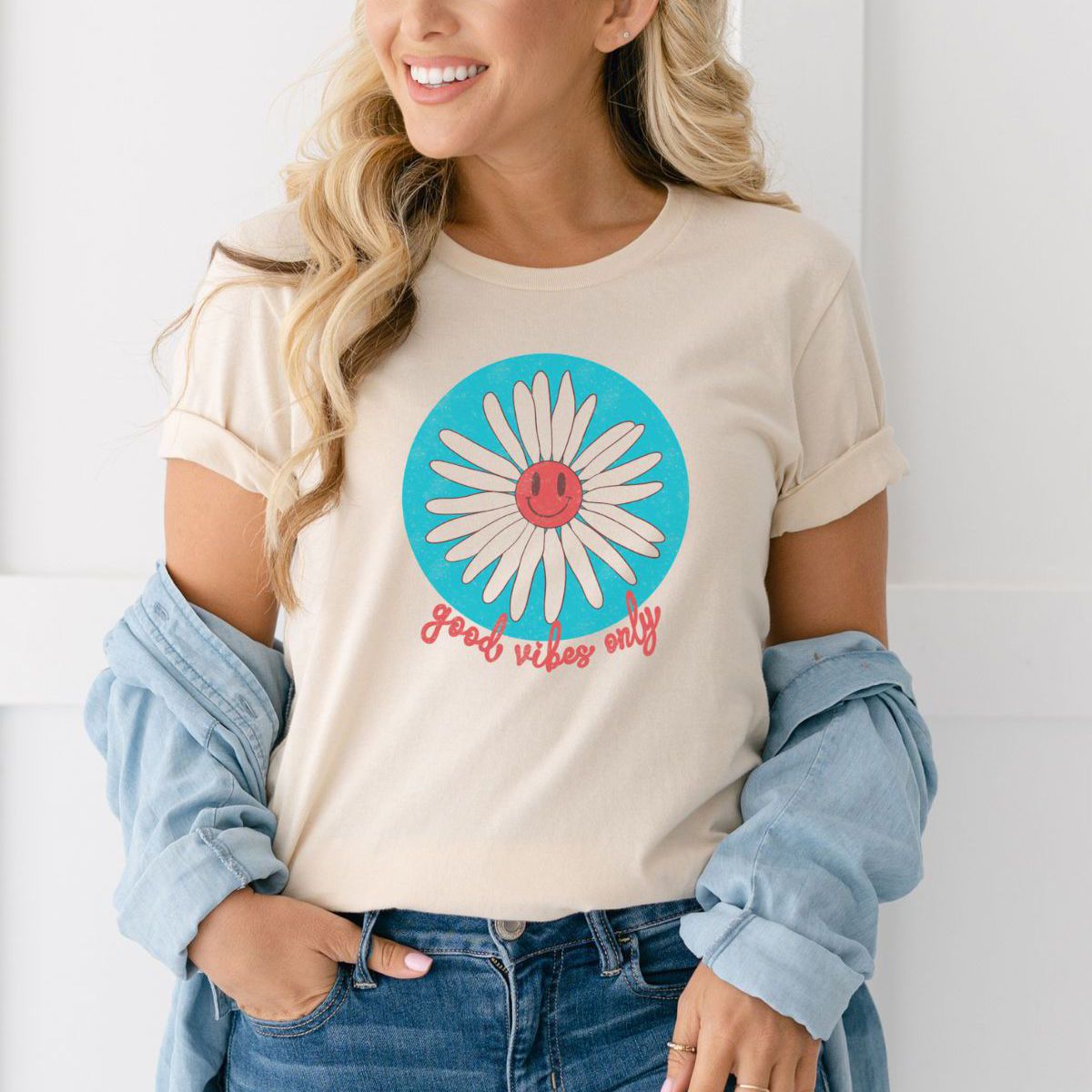 Good Vibes Only Women's T-Shirt Casual