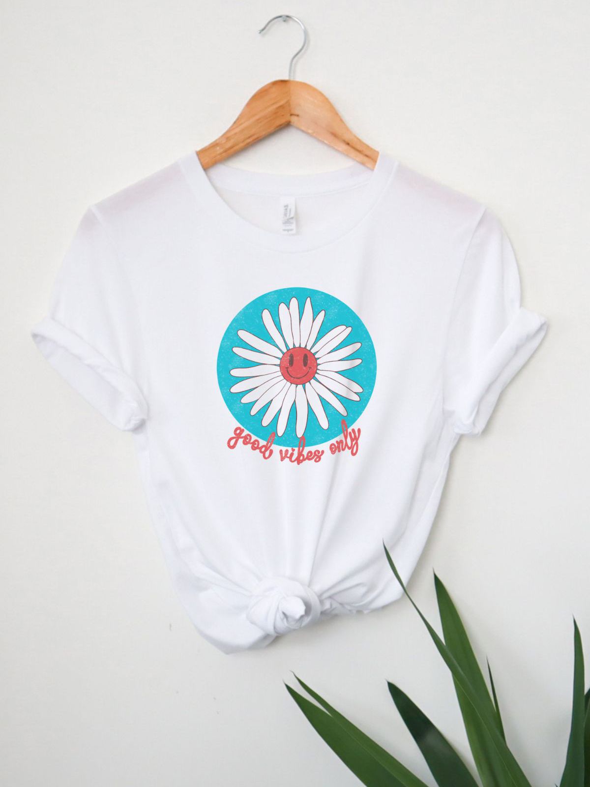 Good Vibes Only Women's T-Shirt Casual