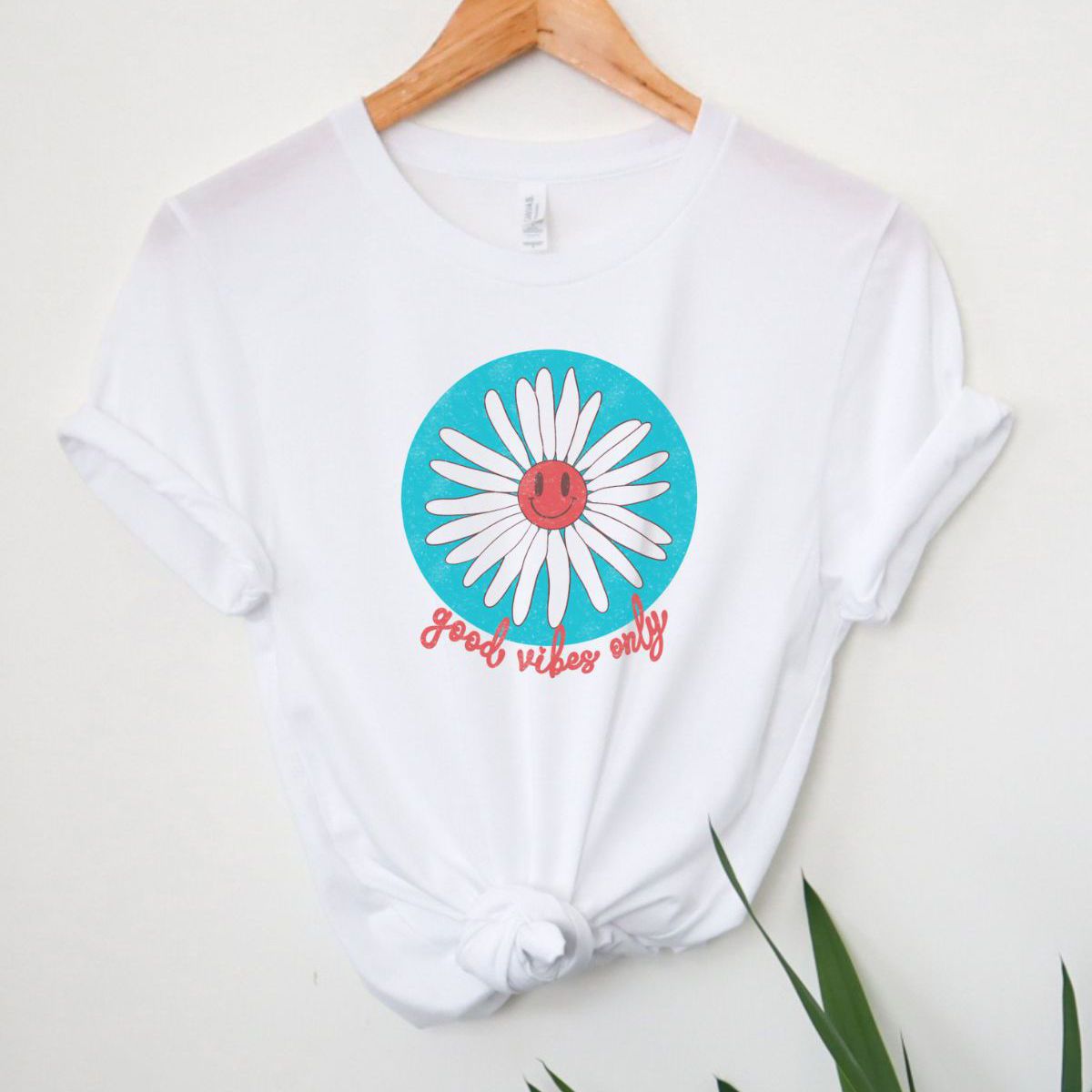 Good Vibes Only Women's T-Shirt Casual