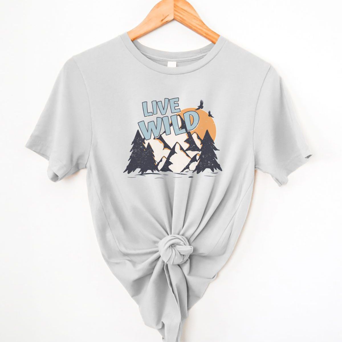 Live Wild Women's T-shirt Adventure