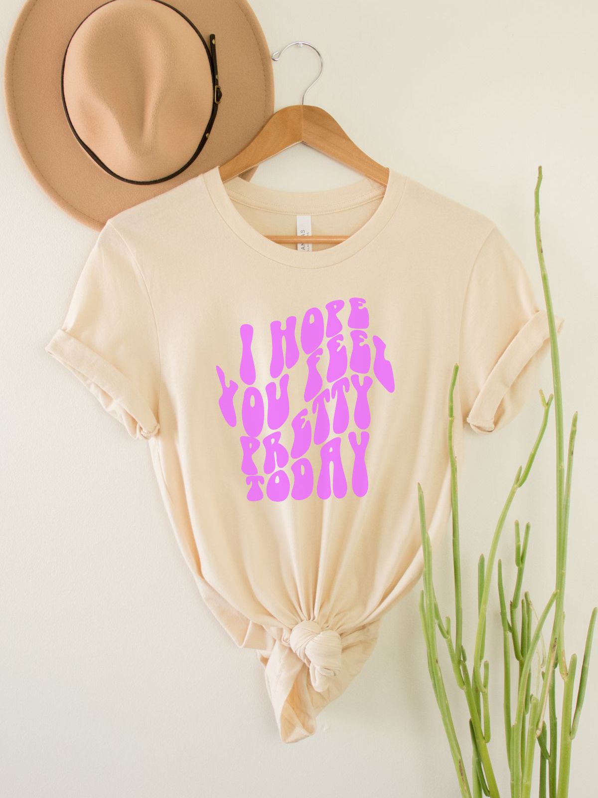 Feel Pretty Today Graphic Tee