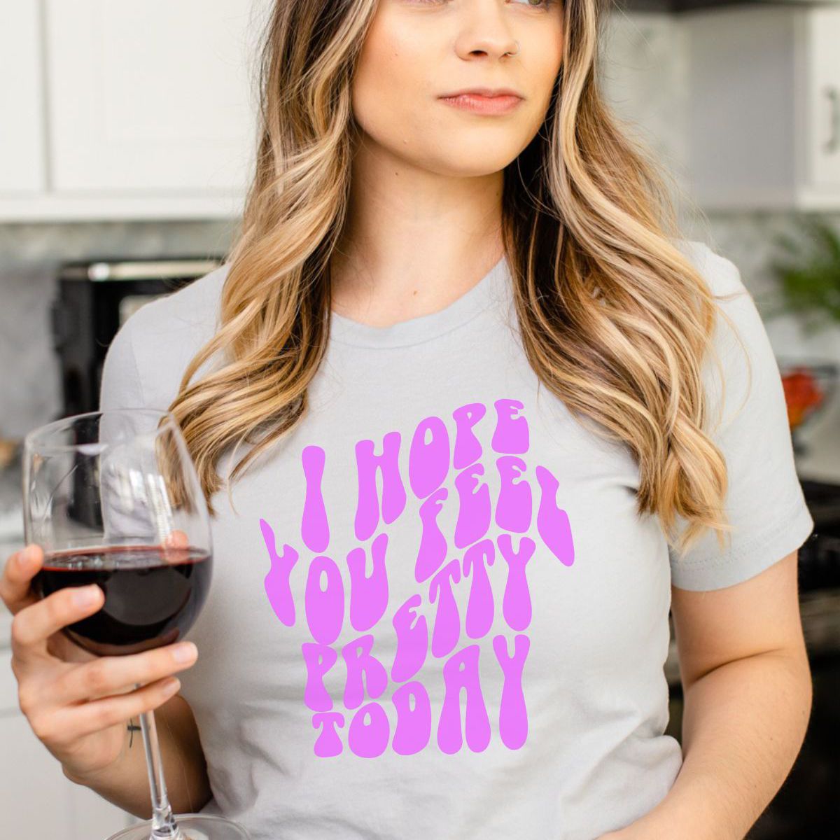 Feel Pretty Today Graphic Tee