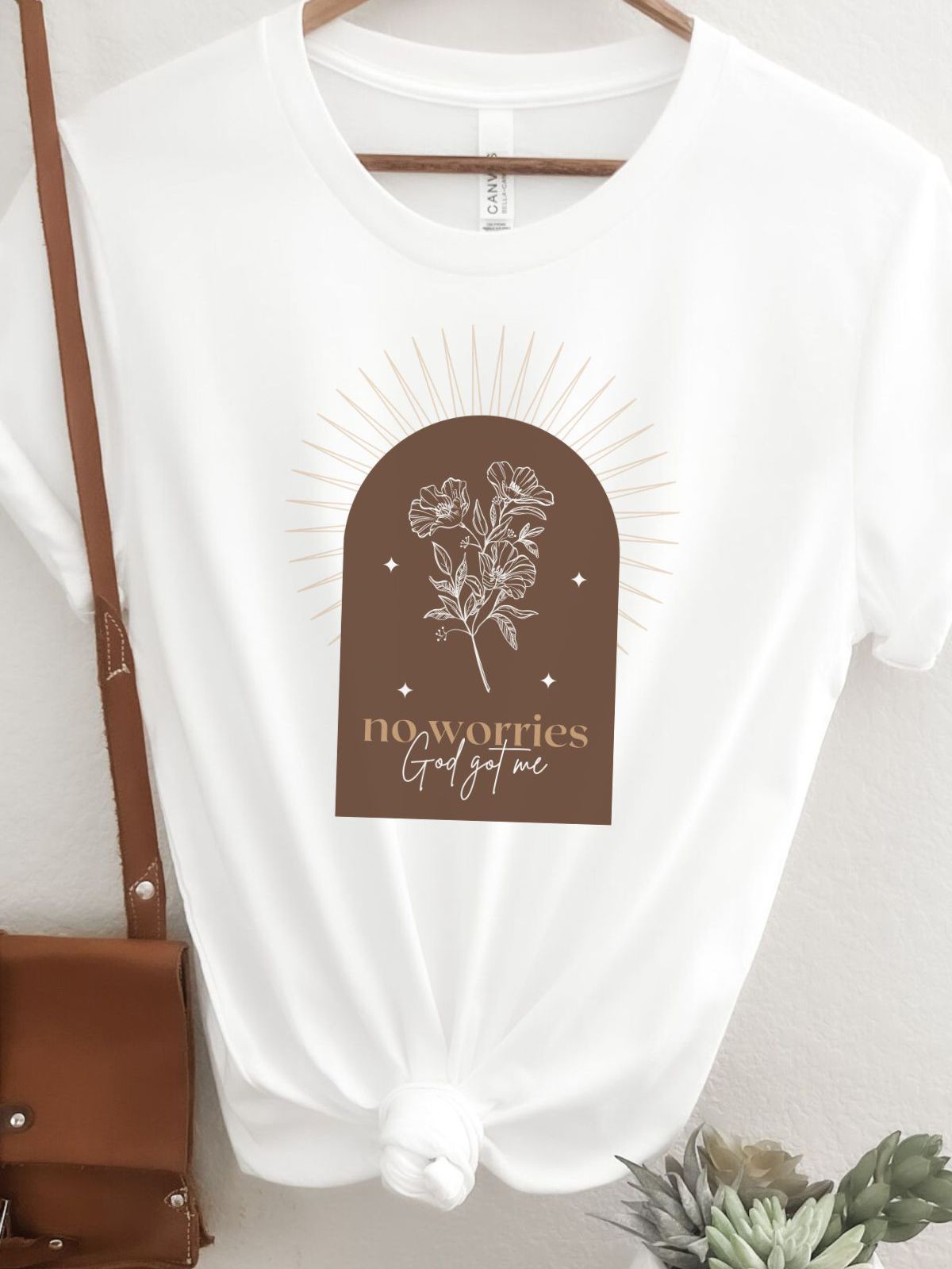Relaxed Graphic Tee No Worries Design