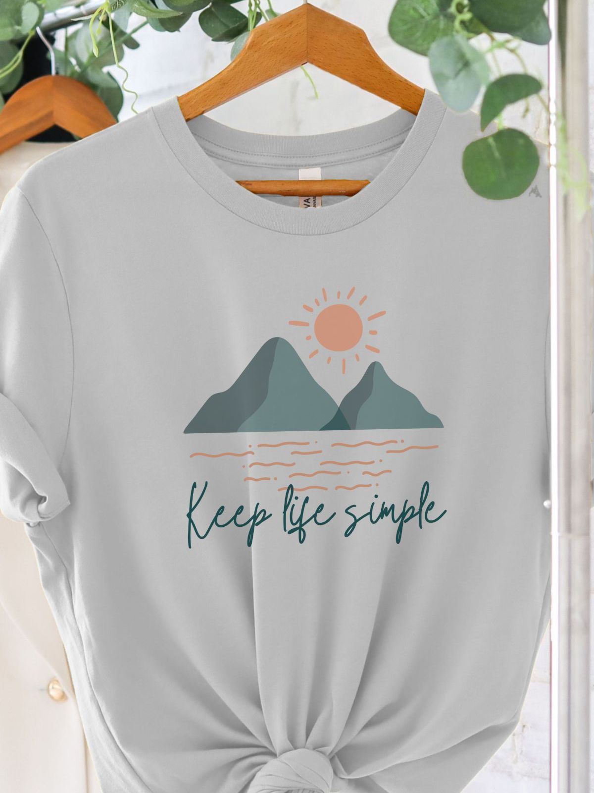 Keep Life Simple Women's T-Shirt Summer