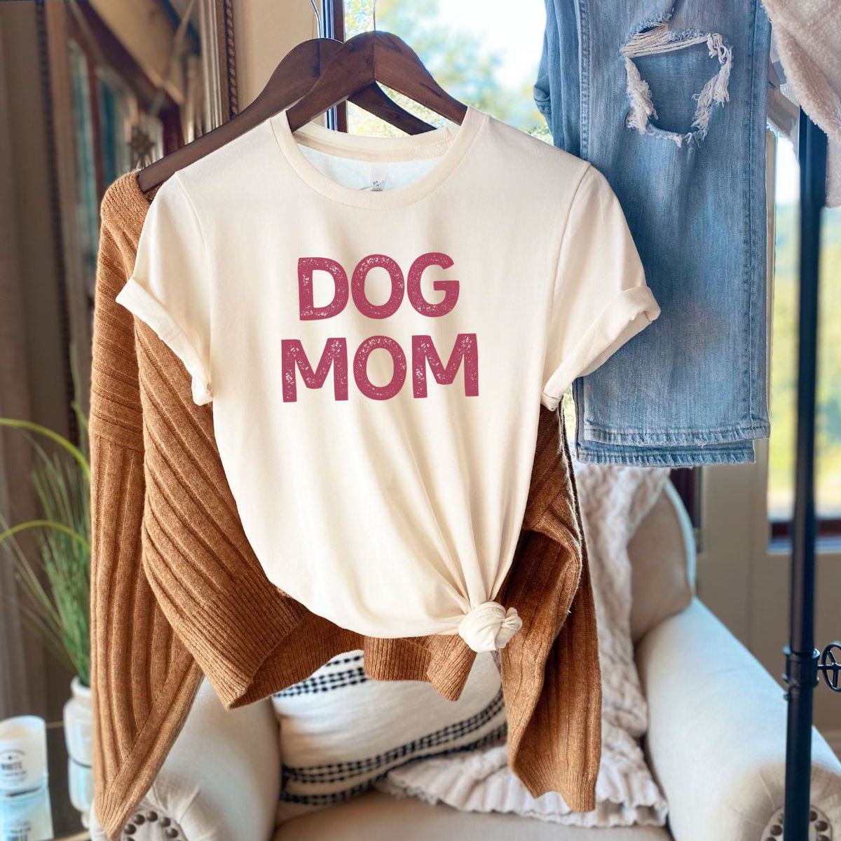 Dog Mom Women's T-shirt Casual