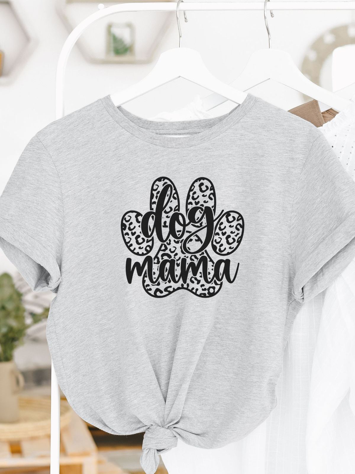 Dog Mama Women's T-Shirt Casual