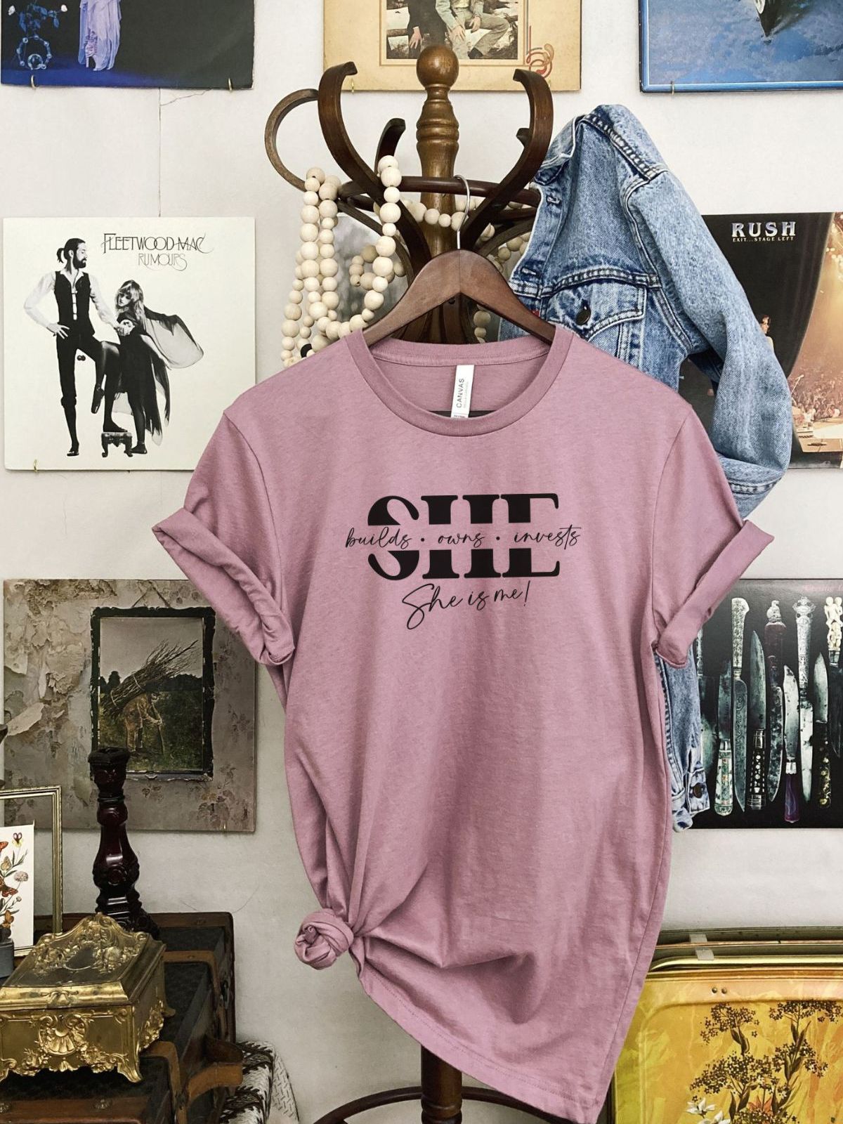 She Builds Owns Invests Women's T-Shirt