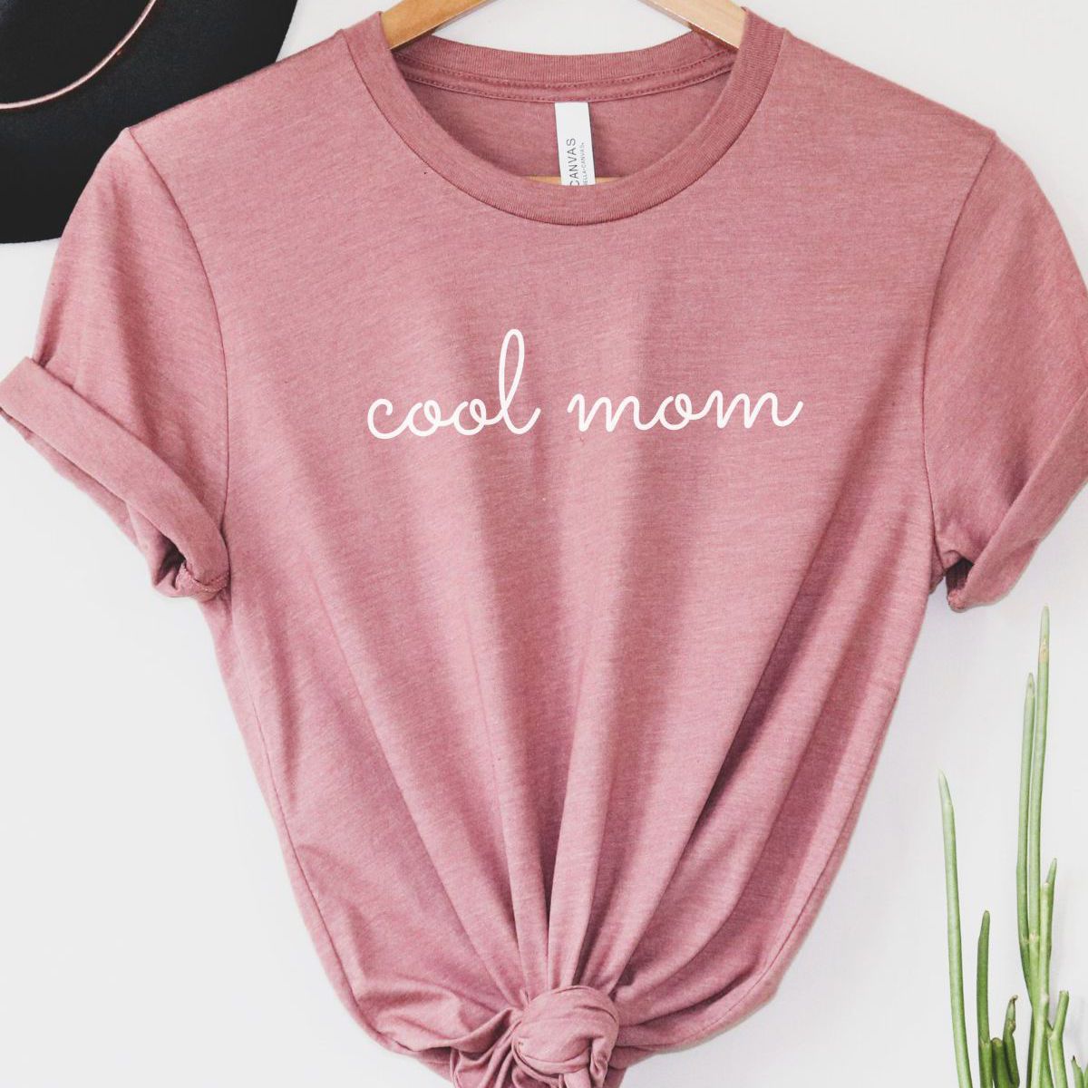 Cool Mom Women's T-Shirt Fashion