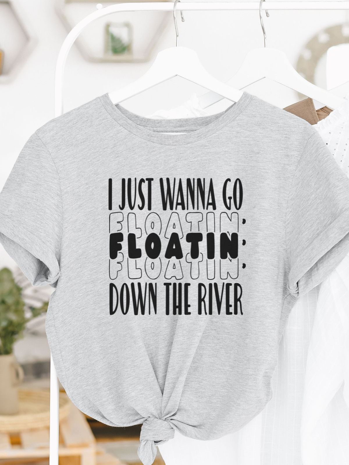 Floatin Womens Tee Summer