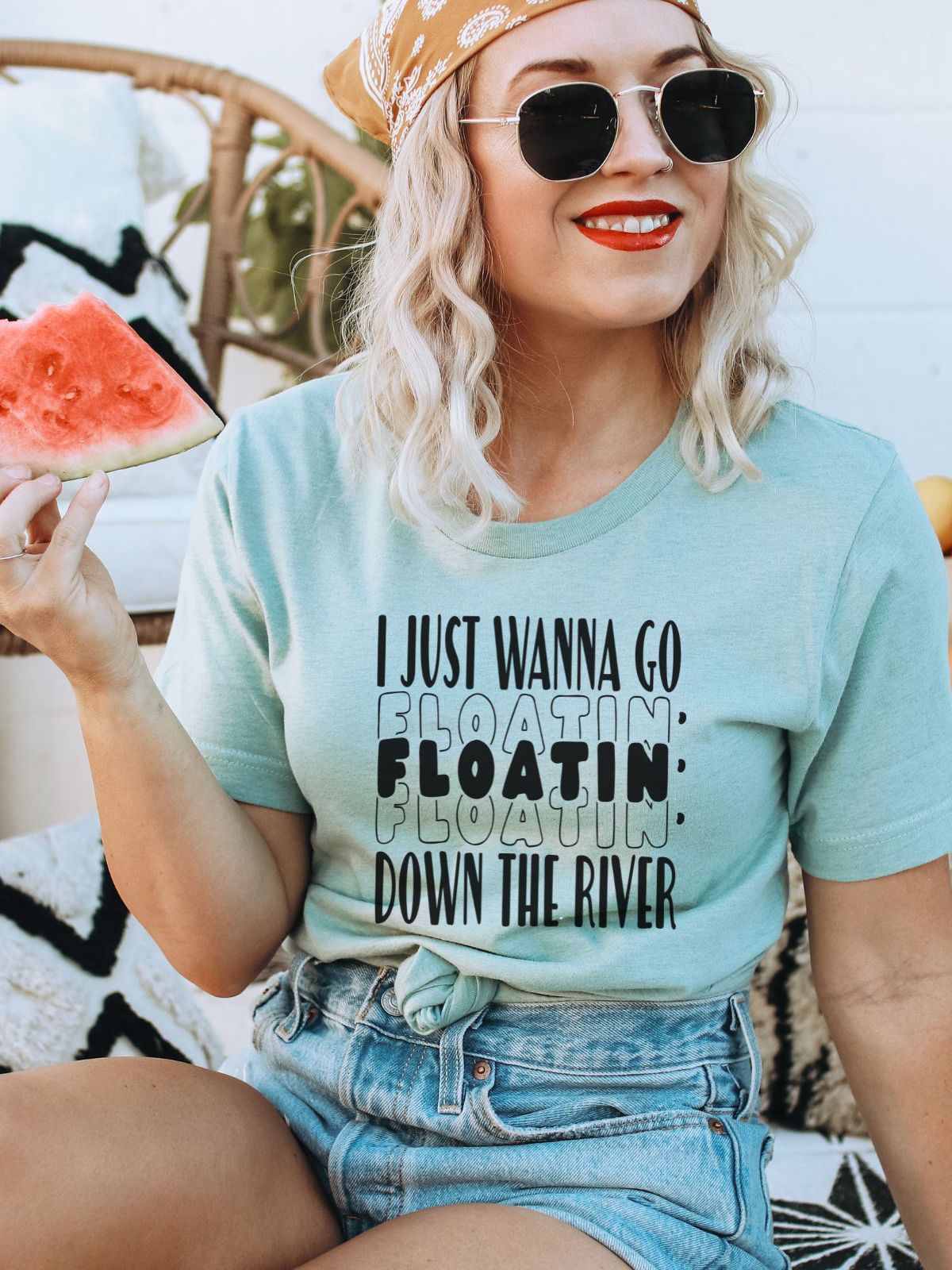 Floatin Womens Tee Summer