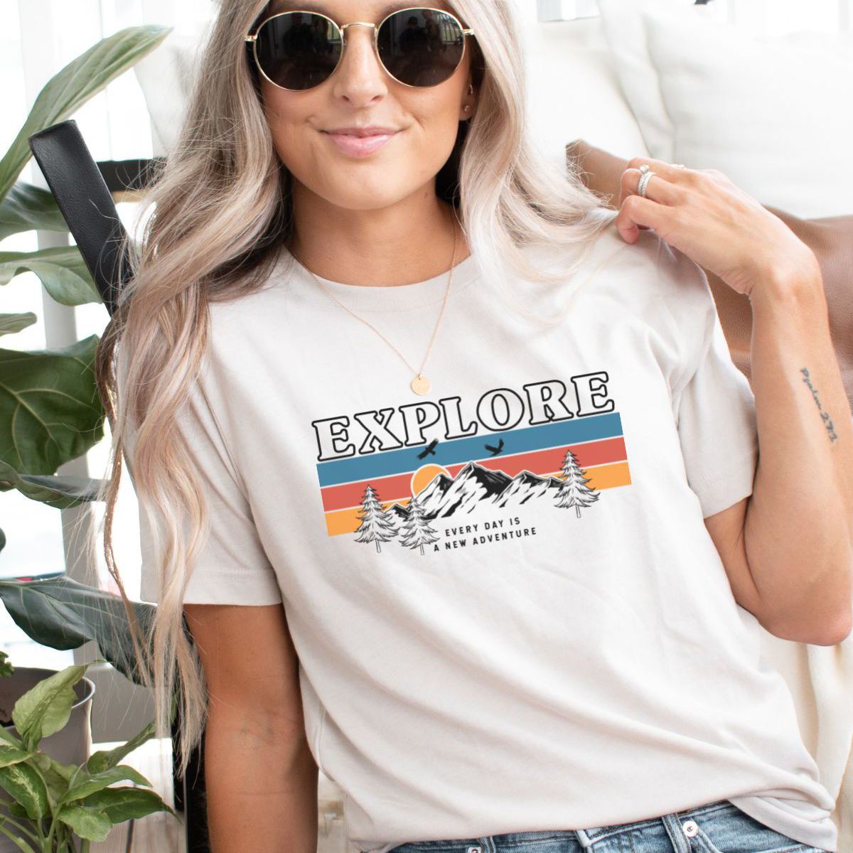 Explore Women's T-Shirt Adventure Outdoor