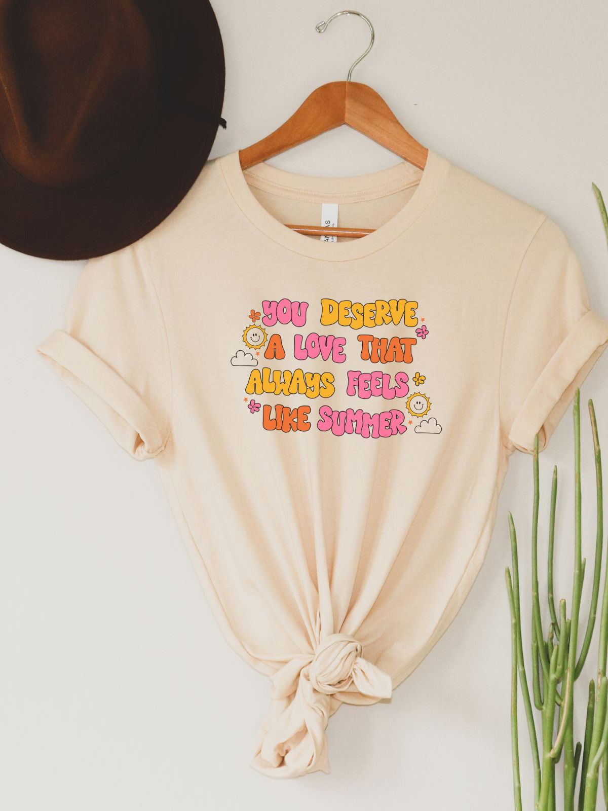Love Summer Women's T-Shirt Casual