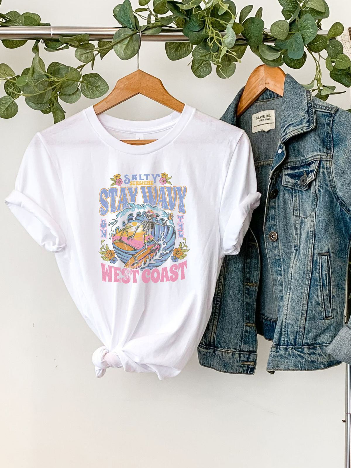 Stay Wavy Women's T-Shirt
