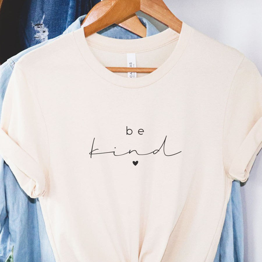 Be Kind Women's T-Shirt