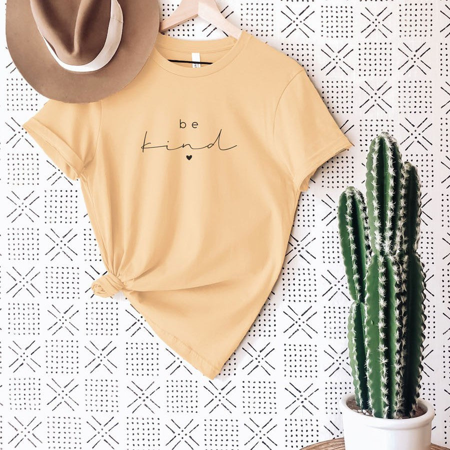 Be Kind Women's T-Shirt