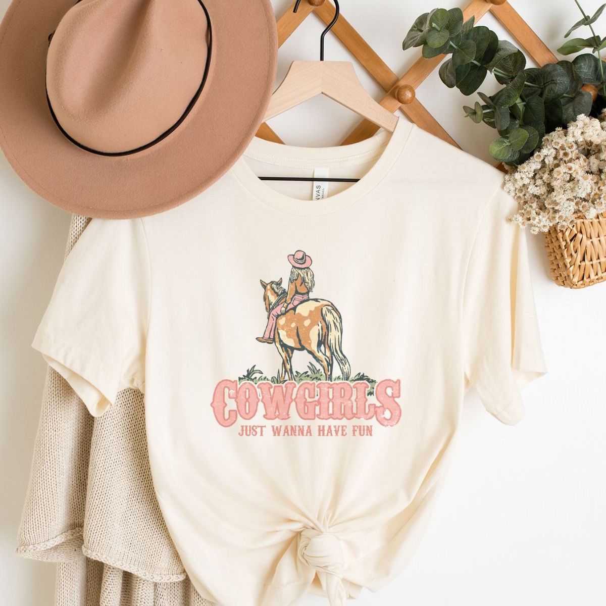 Cowgirls Women Tee Just Wanna Have Fun