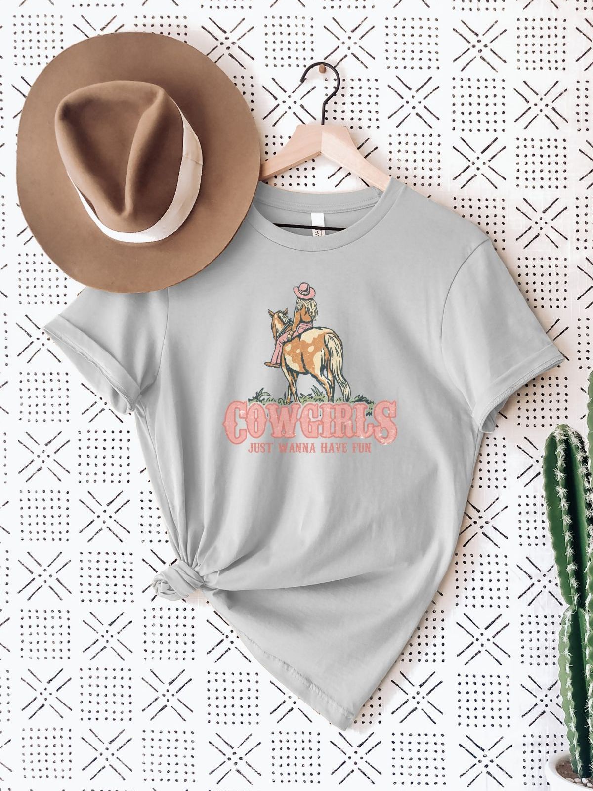 Cowgirls Women Tee Just Wanna Have Fun