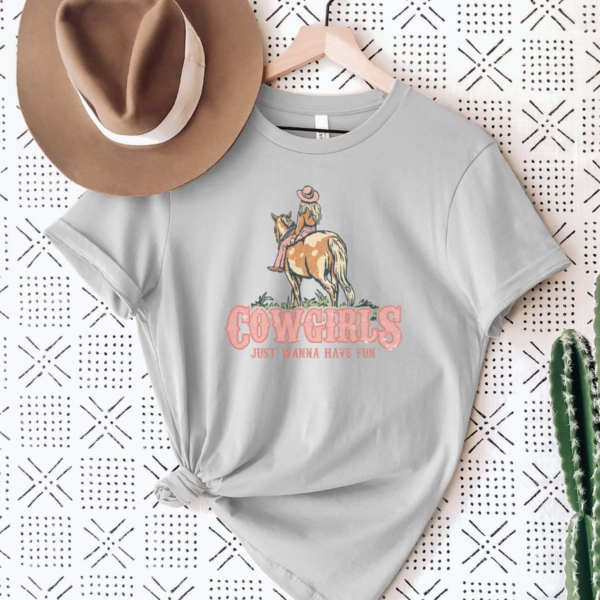 Cowgirls Women Tee Just Wanna Have Fun