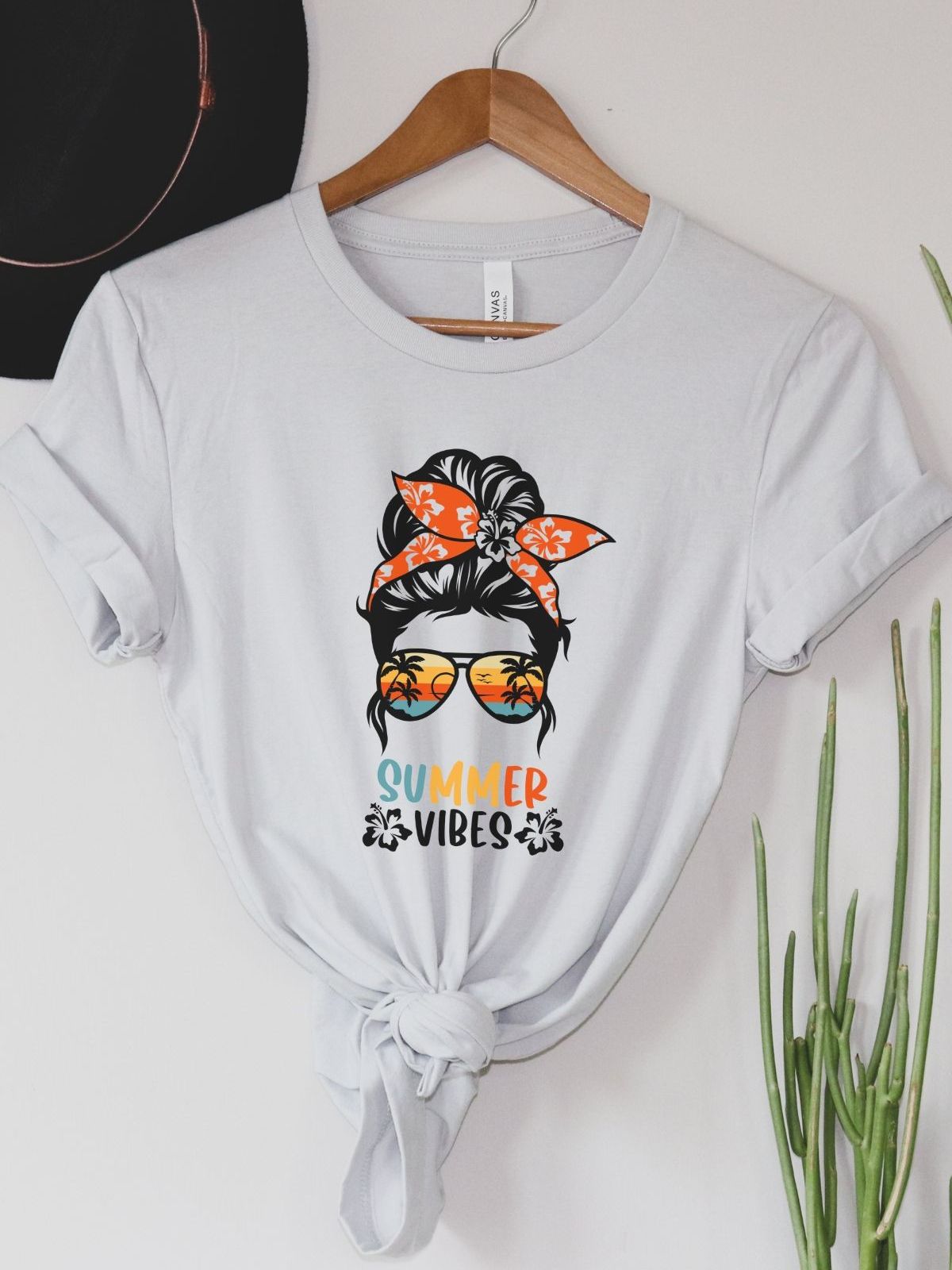 Summer Vibes Women T-Shirt Beach