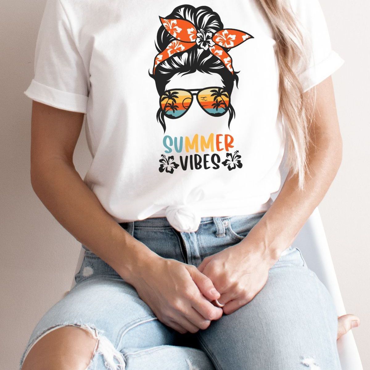 Summer Vibes Women T-Shirt Beach