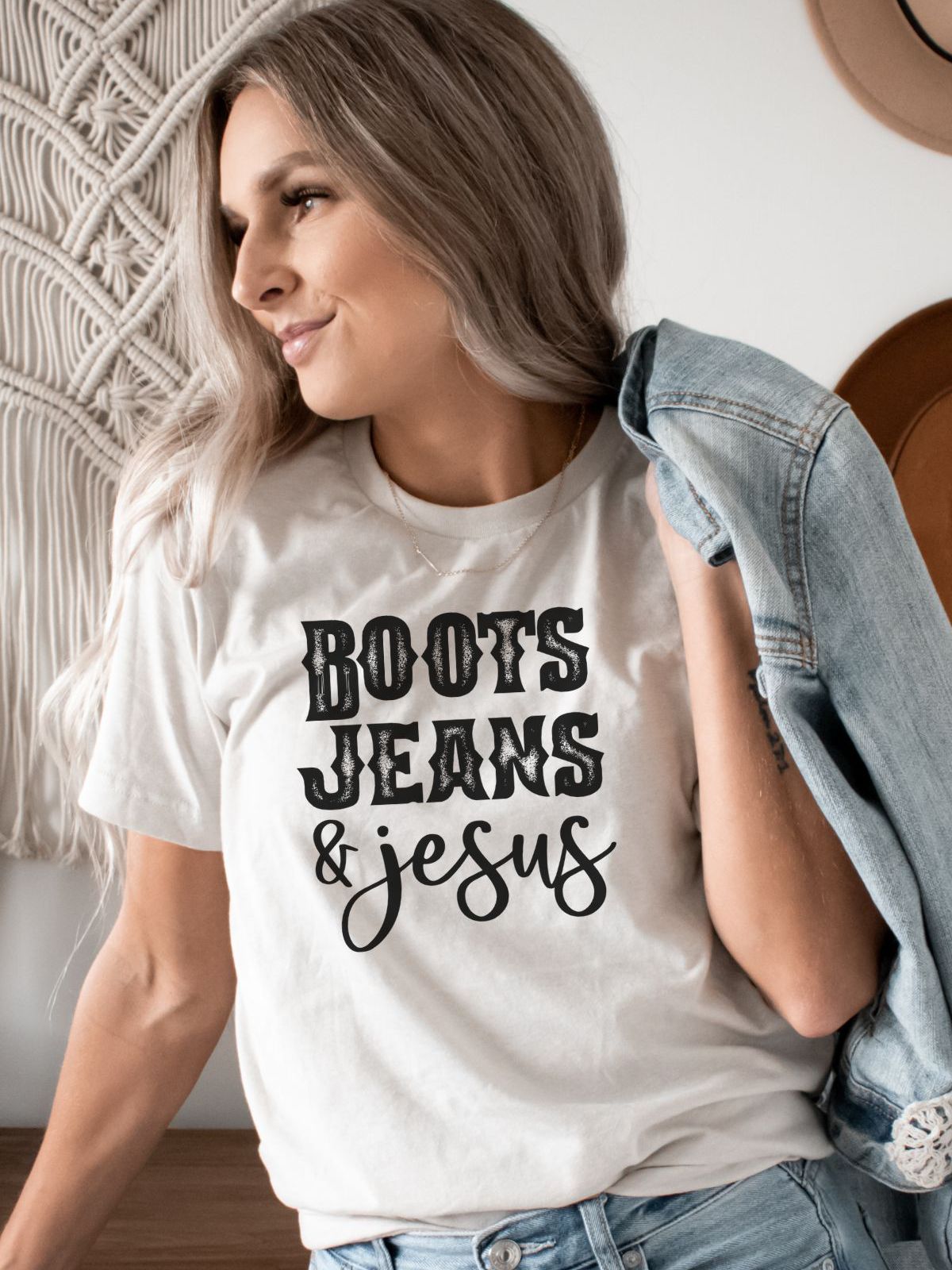 Comfortable Western Style Graphic Tee