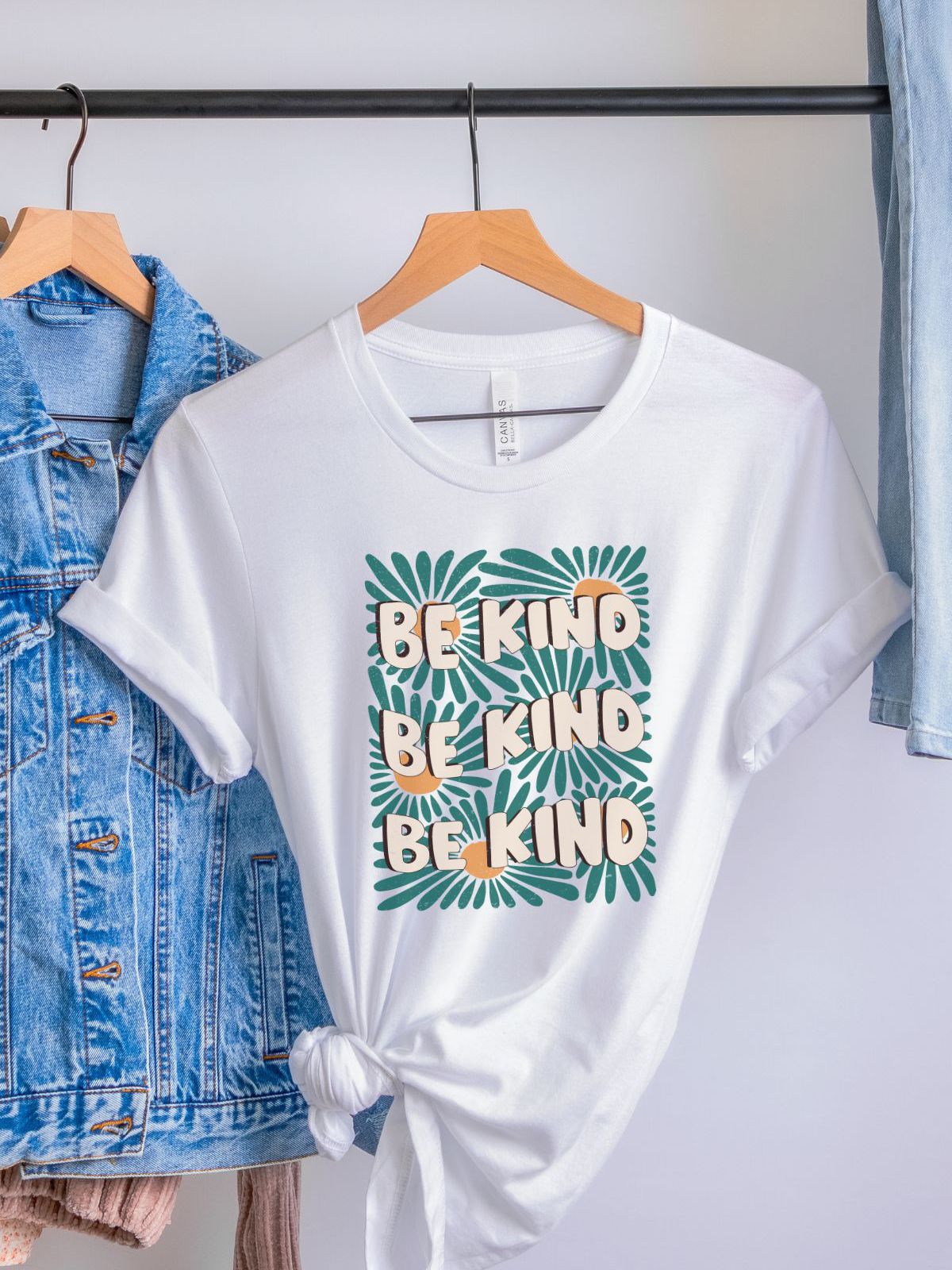 Be Kind Women's T-Shirt Spring