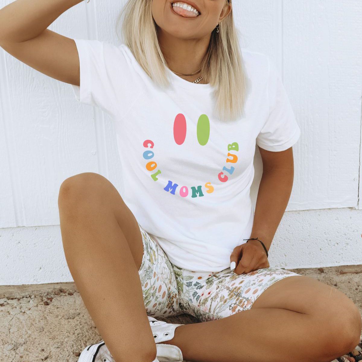 Cool Moms Club Women's T-Shirt Casual
