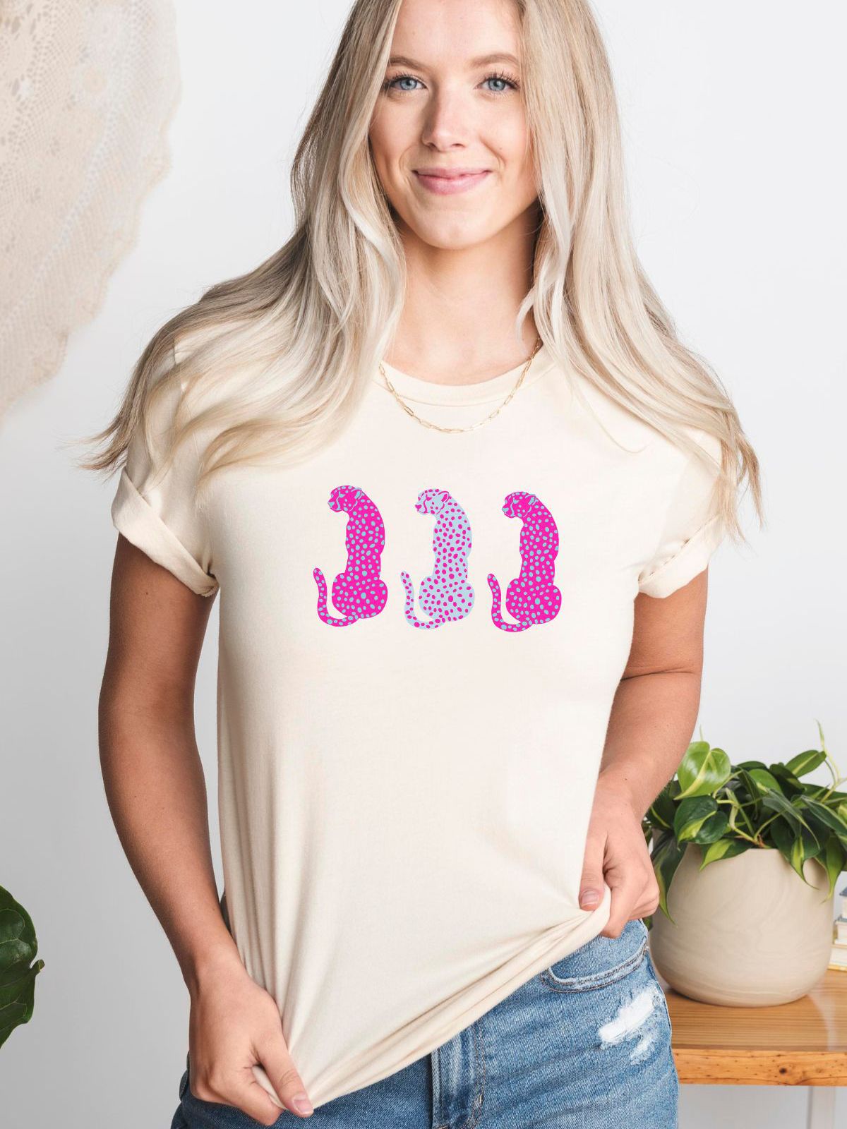 Pink Leopard Women's T-Shirt Casual