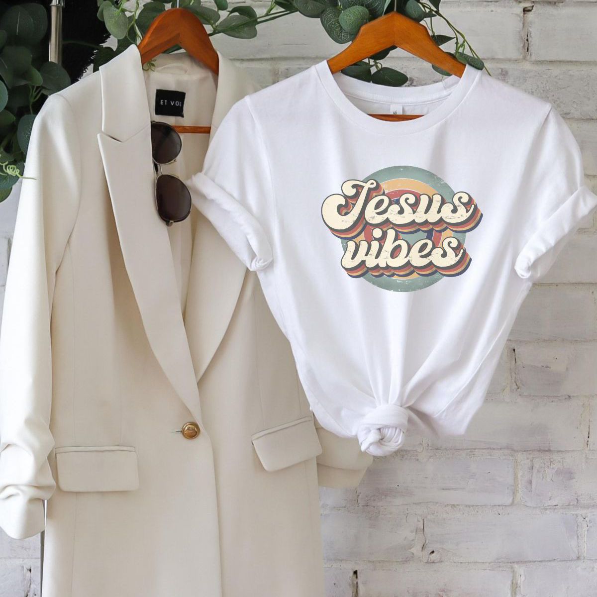Jesus Vibes Women's T-Shirt Casual
