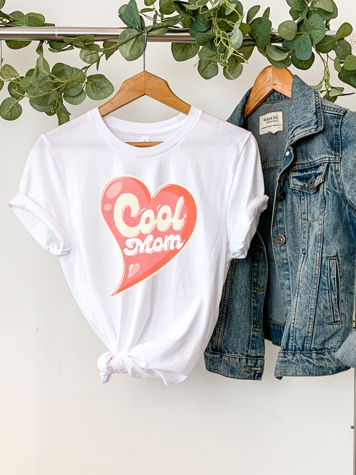 Cool Mom Women's T-Shirt Mother's Day