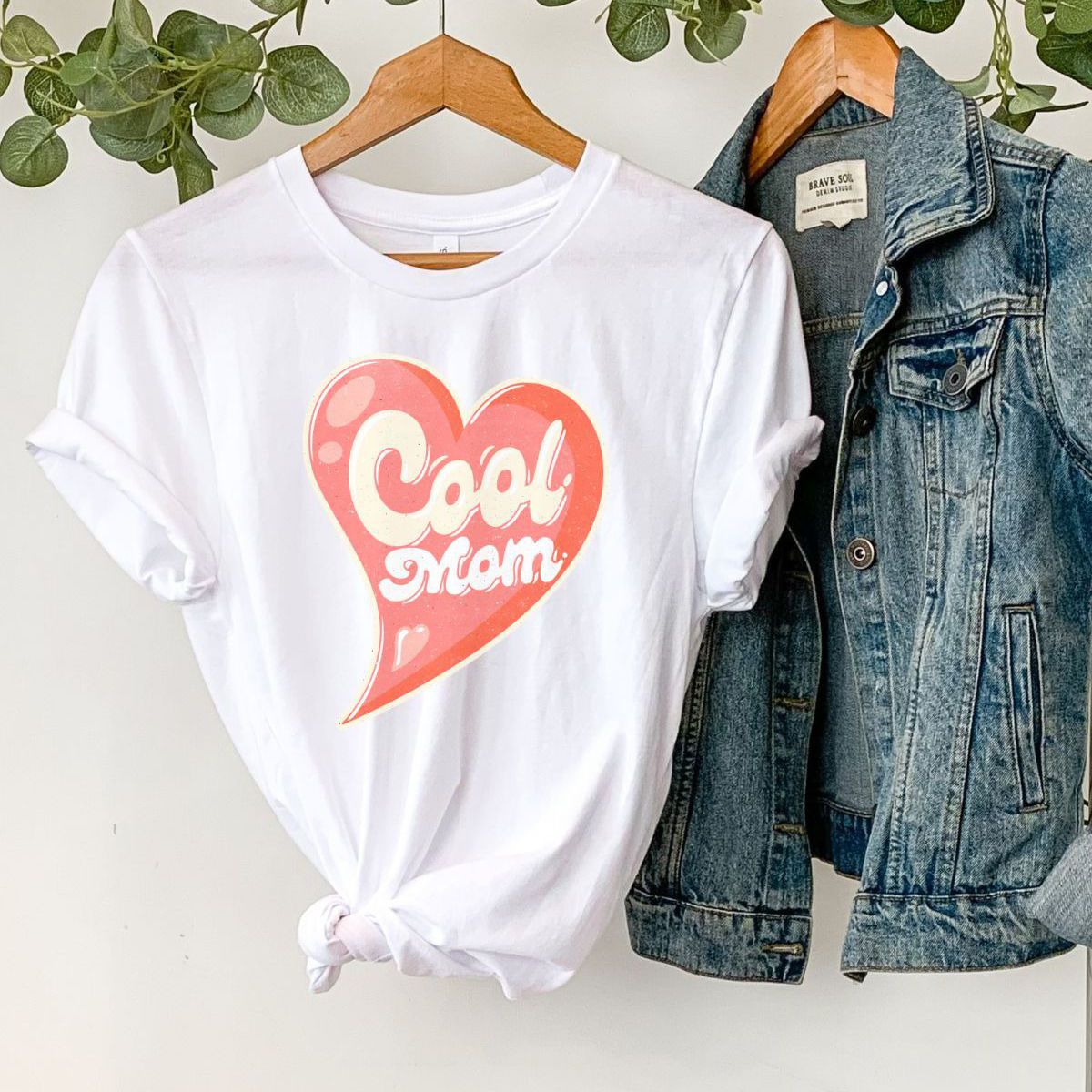 Cool Mom Women's T-Shirt Mother's Day