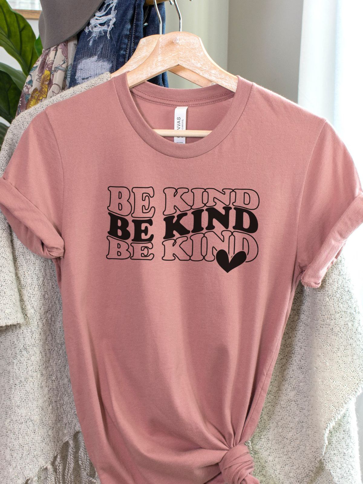 Be Kind Women's T-Shirt Casual