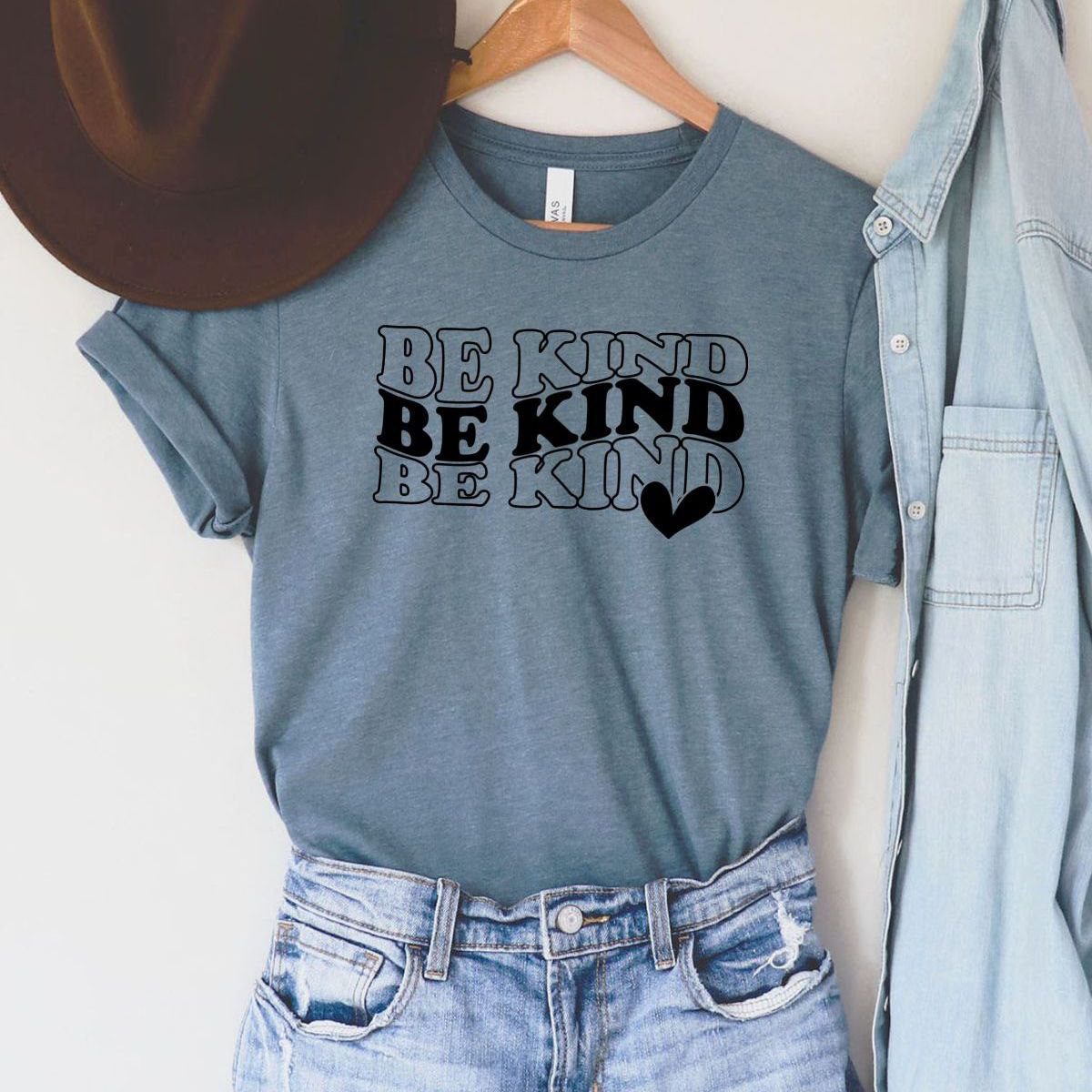 Be Kind Women's T-Shirt Casual