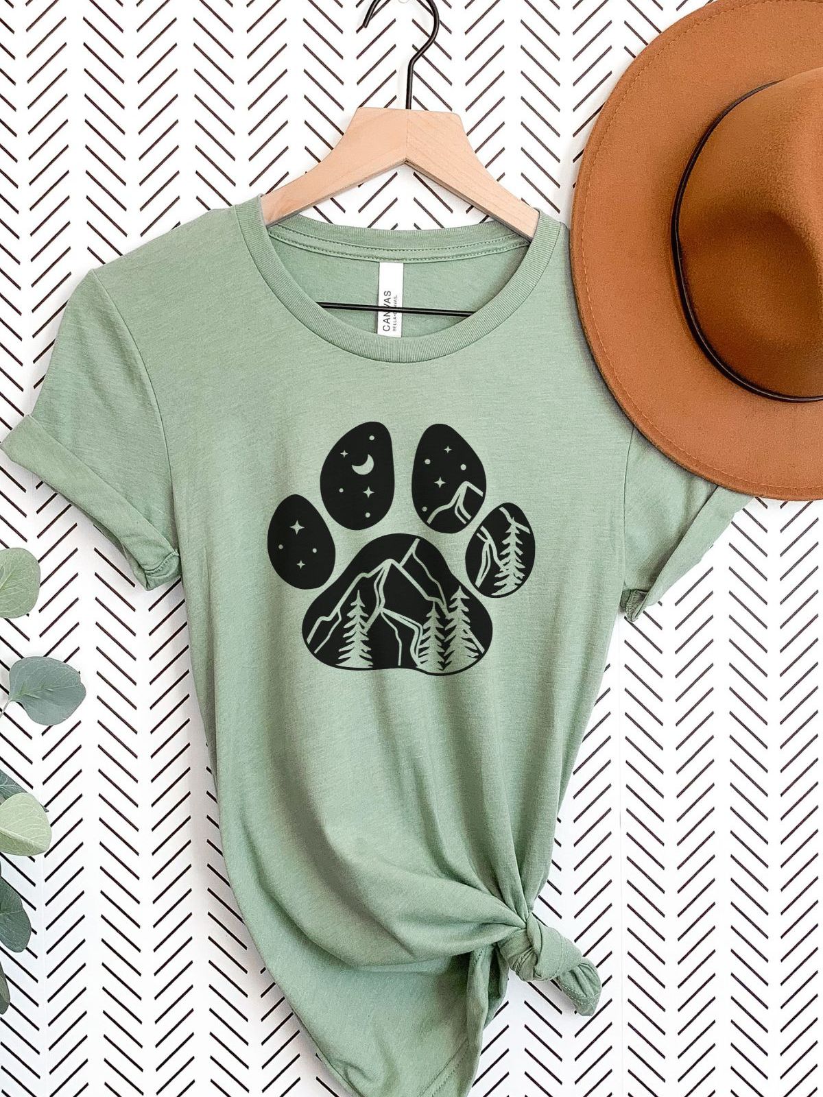 Bear Paw Women's T-Shirt Outdoors