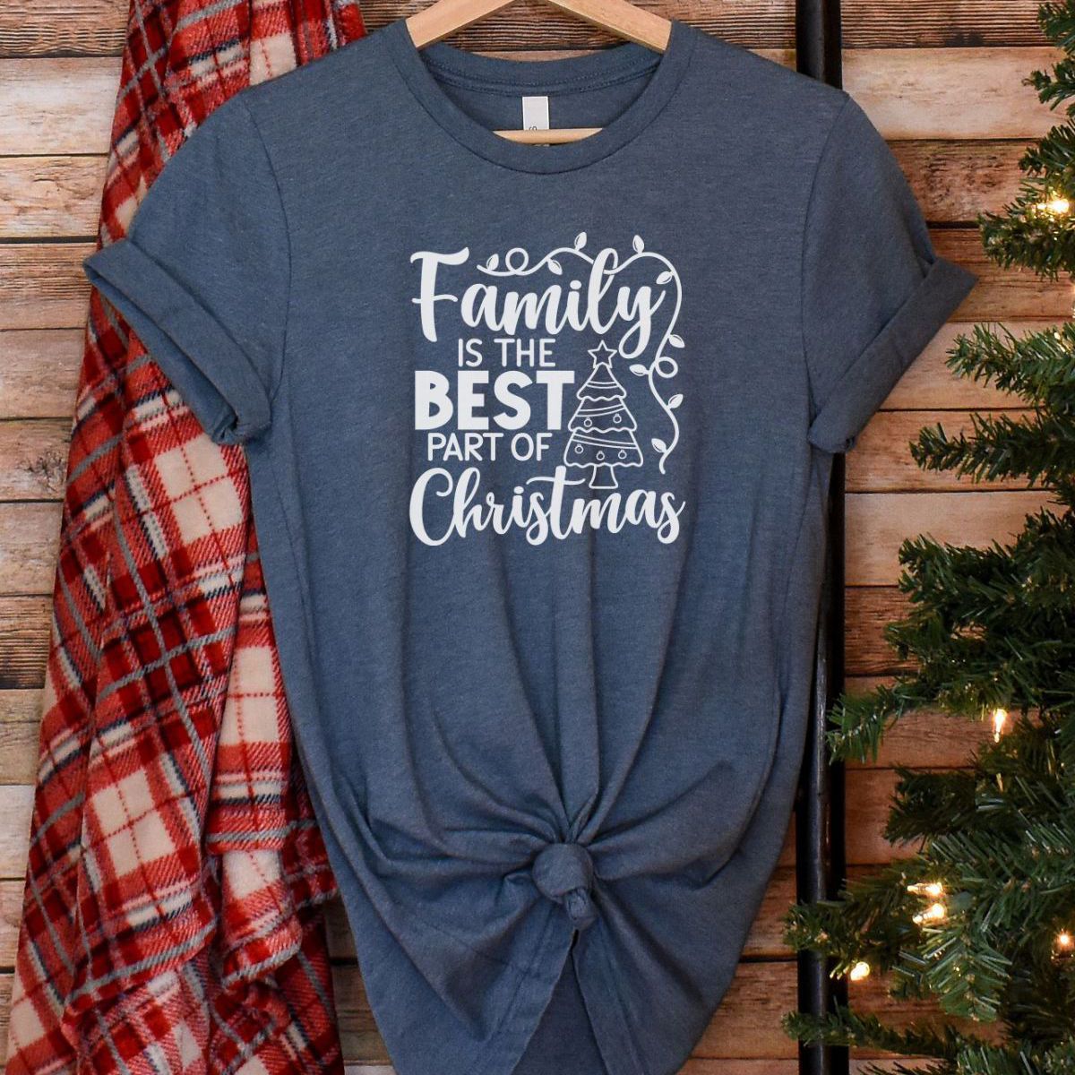 Family Christmas Women's T-Shirt