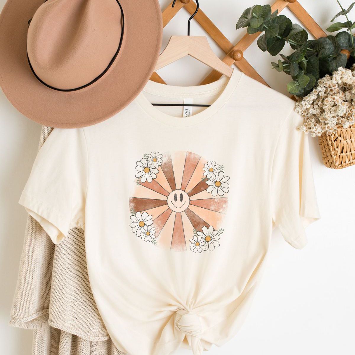 Daisy Sunburst Women's T-Shirt Summer