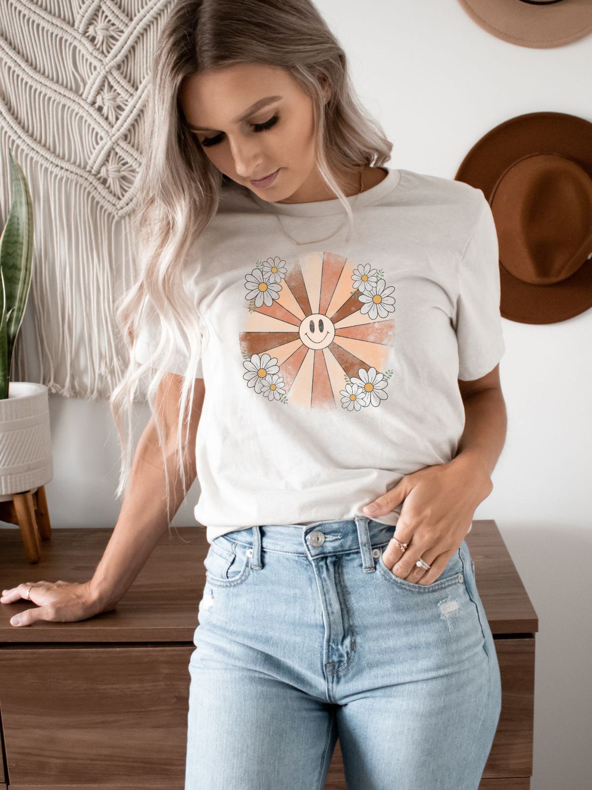 Daisy Sunburst Women's T-Shirt Summer